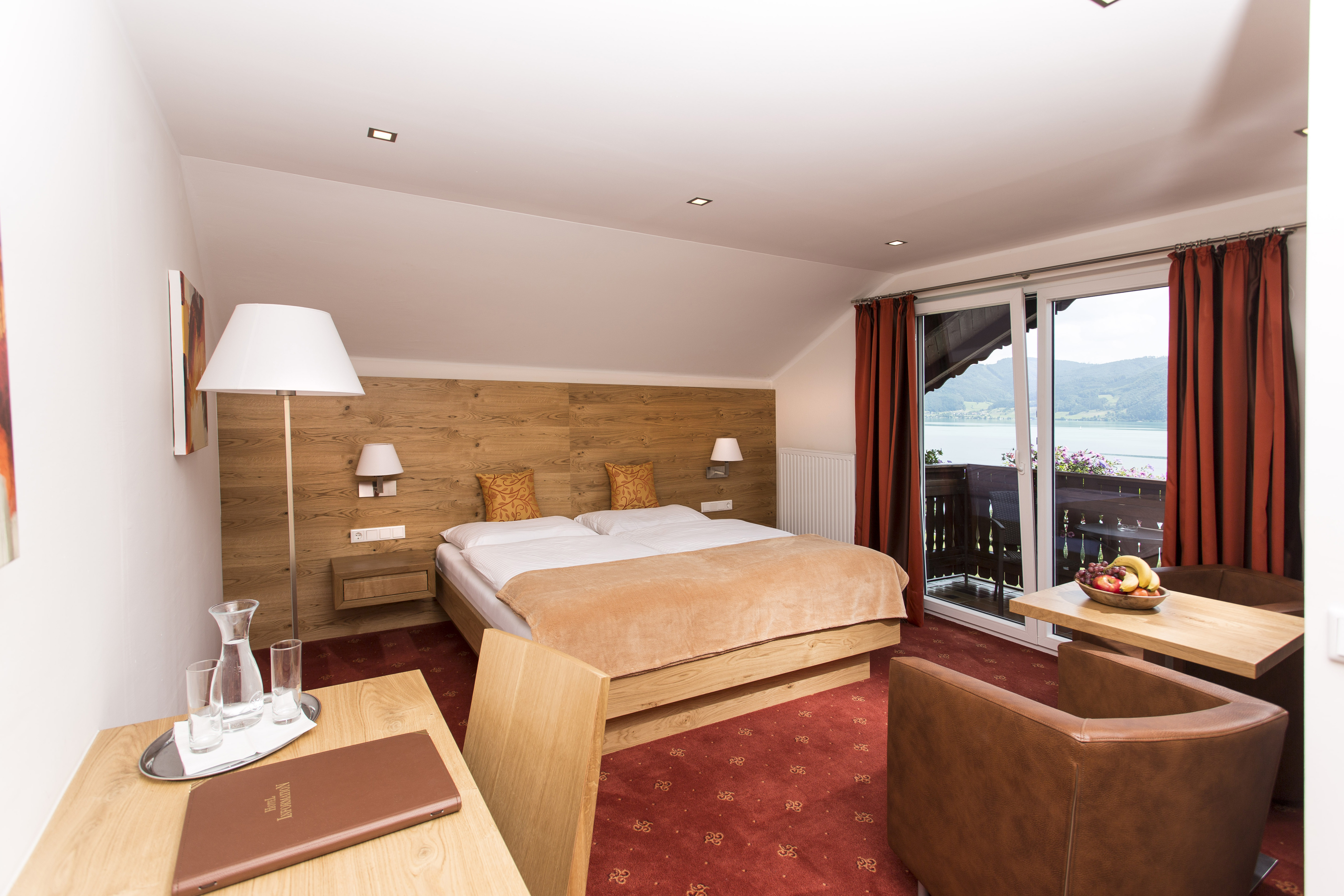 Blick ins Zimmer - Panoramahotel Schönberger